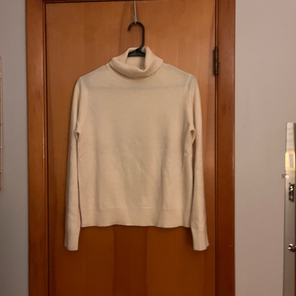 Cashmere sweater - Picture 2 of 8